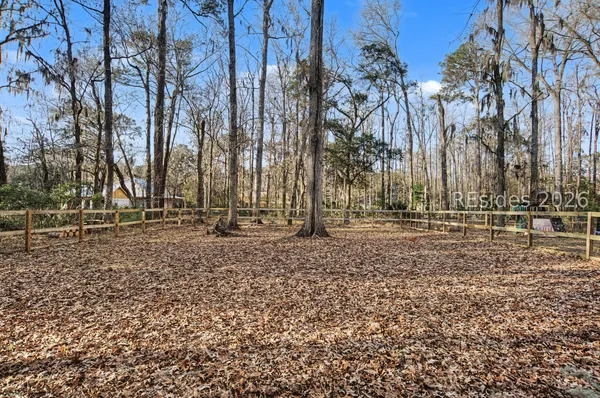 $1,390,000 | 27 Martingale West, Bluffton, SC 29909