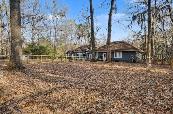 $1,390,000 | 27 Martingale West, Bluffton, SC 29909
