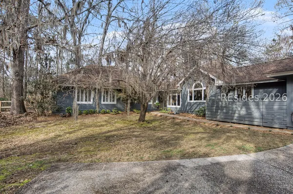 $1,390,000 | 27 Martingale West, Bluffton, SC 29909