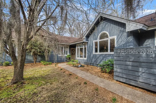 $1,390,000 | 27 Martingale West, Bluffton, SC 29909