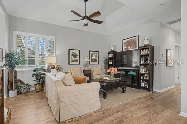 $1,390,000 | 27 Martingale West, Bluffton, SC 29909