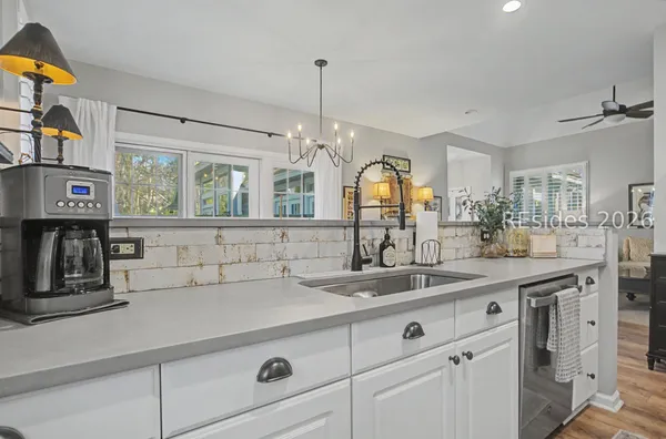 $1,390,000 | 27 Martingale West, Bluffton, SC 29909