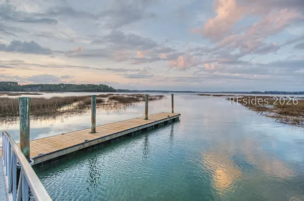 $1,390,000 | 27 Martingale West, Bluffton, SC 29909