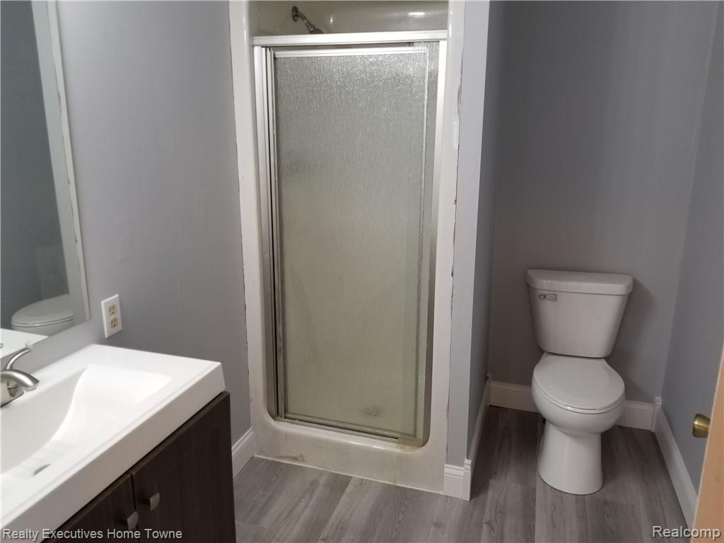 6490 Kelly Road Yale, MI 48097 - Photo 14 of 14 BATH 2