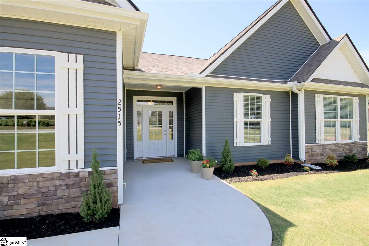 2515 Holiday Road Greer, SC 29651 - Photo 2 of 36