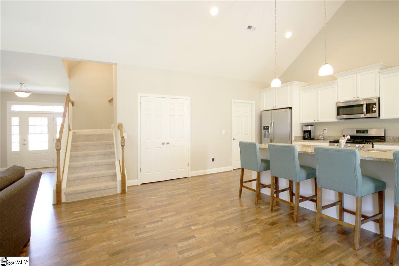 2515 Holiday Road Greer, SC 29651 - Photo 13 of 36