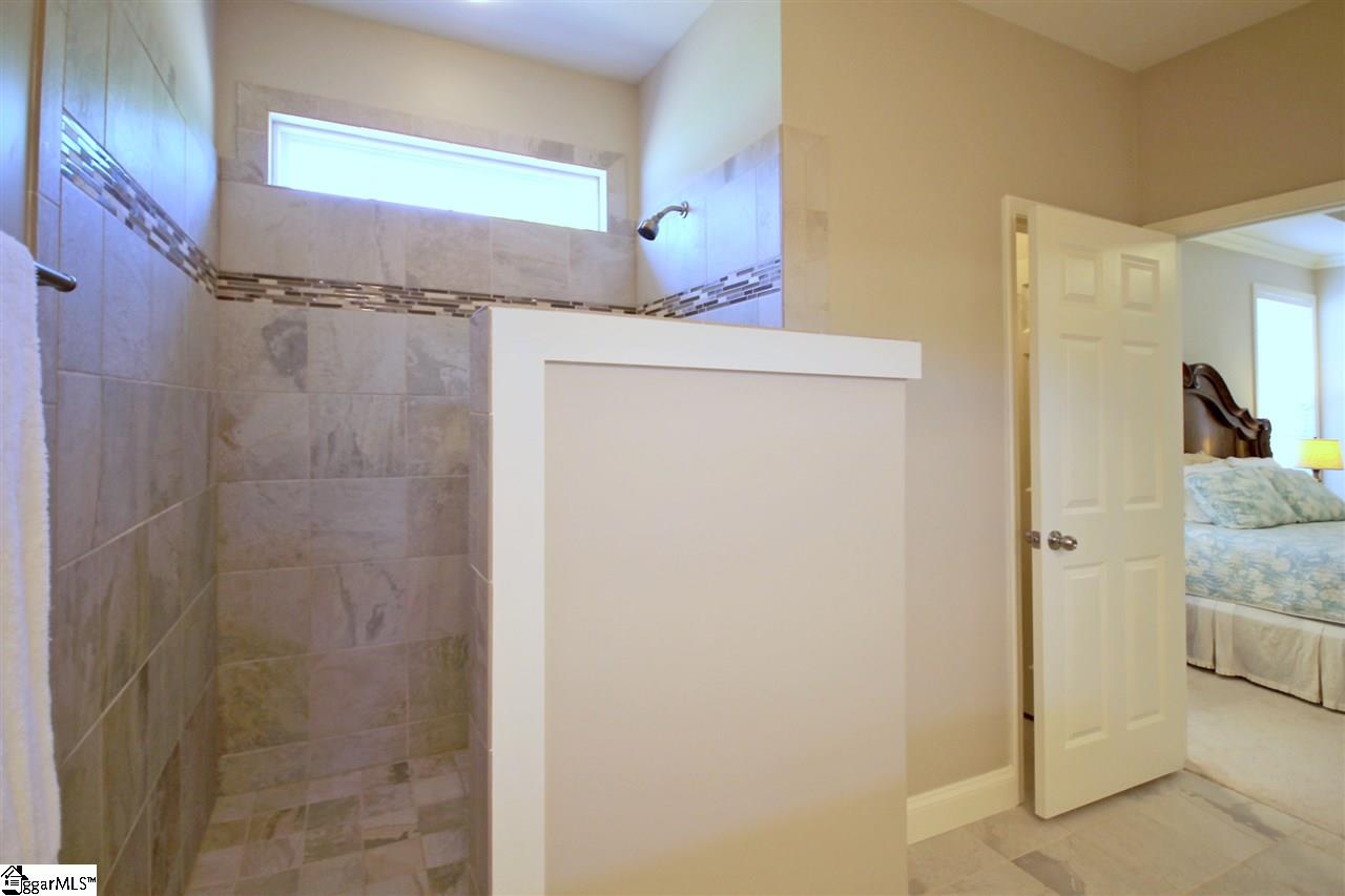 2515 Holiday Road Greer, SC 29651 - Photo 20 of 36