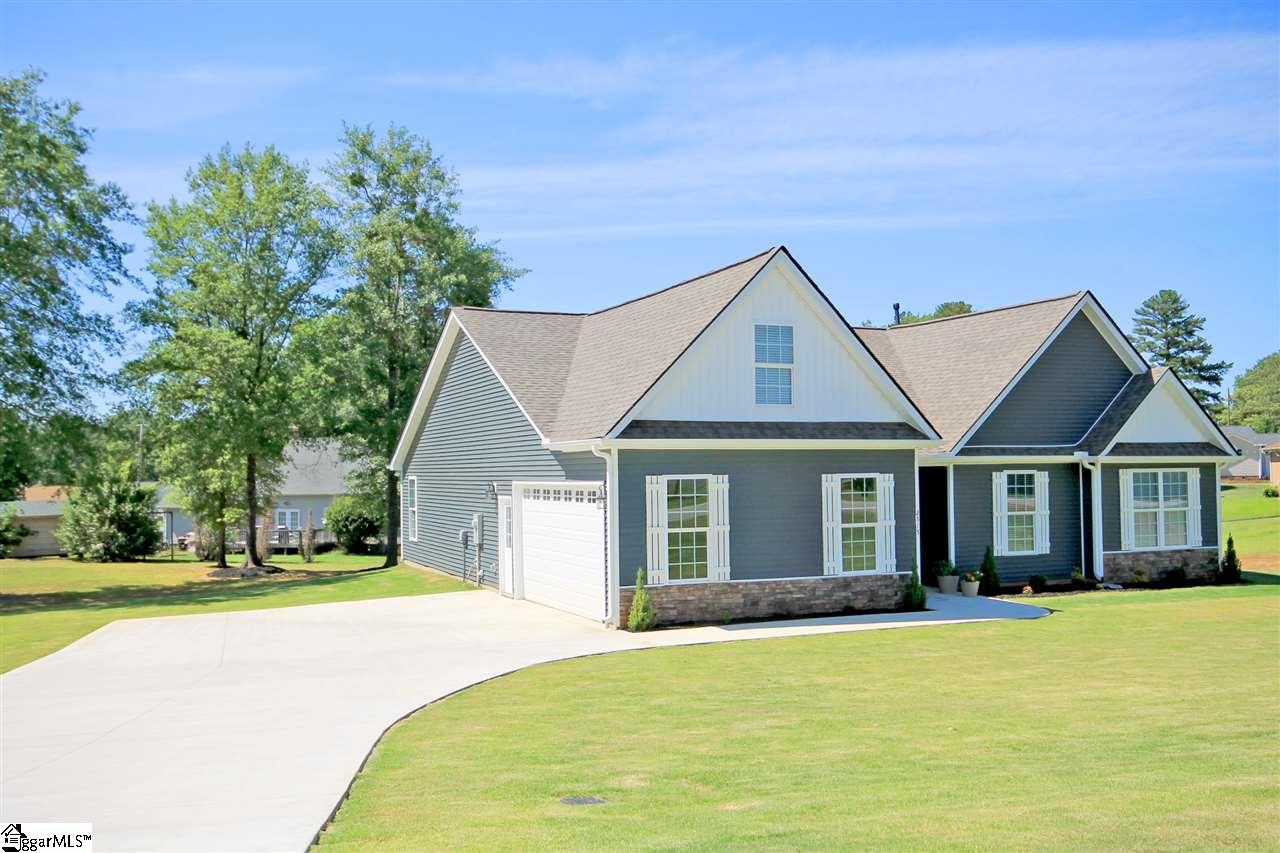 2515 Holiday Road Greer, SC 29651 - Photo 31 of 36