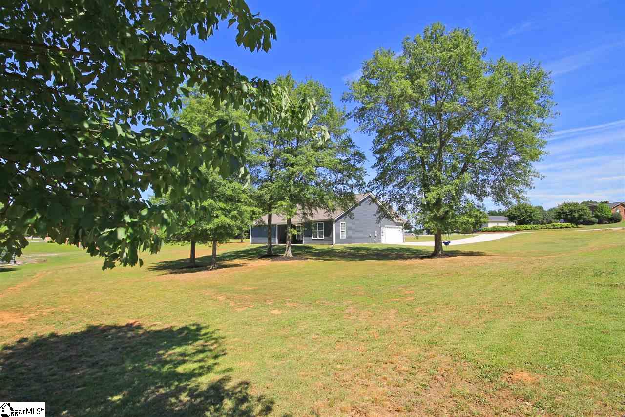 2515 Holiday Road Greer, SC 29651 - Photo 33 of 36