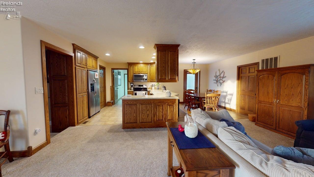 124 Rustic Rook Drive Willard, OH 44890 - Photo 11 of 33 Gallery Image 11