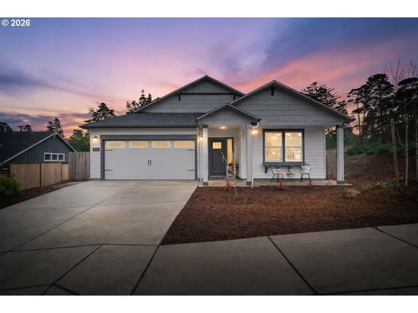 $610,000 | 4764 Stonefield Court, Florence, OR 97439