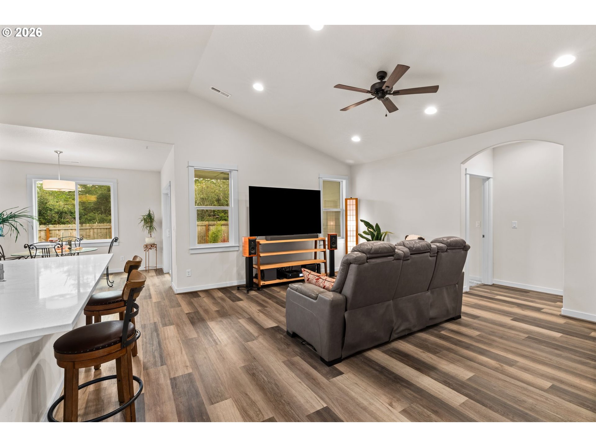 4764 Stonefield Court Florence, OR 97439 - Photo 10 of 30