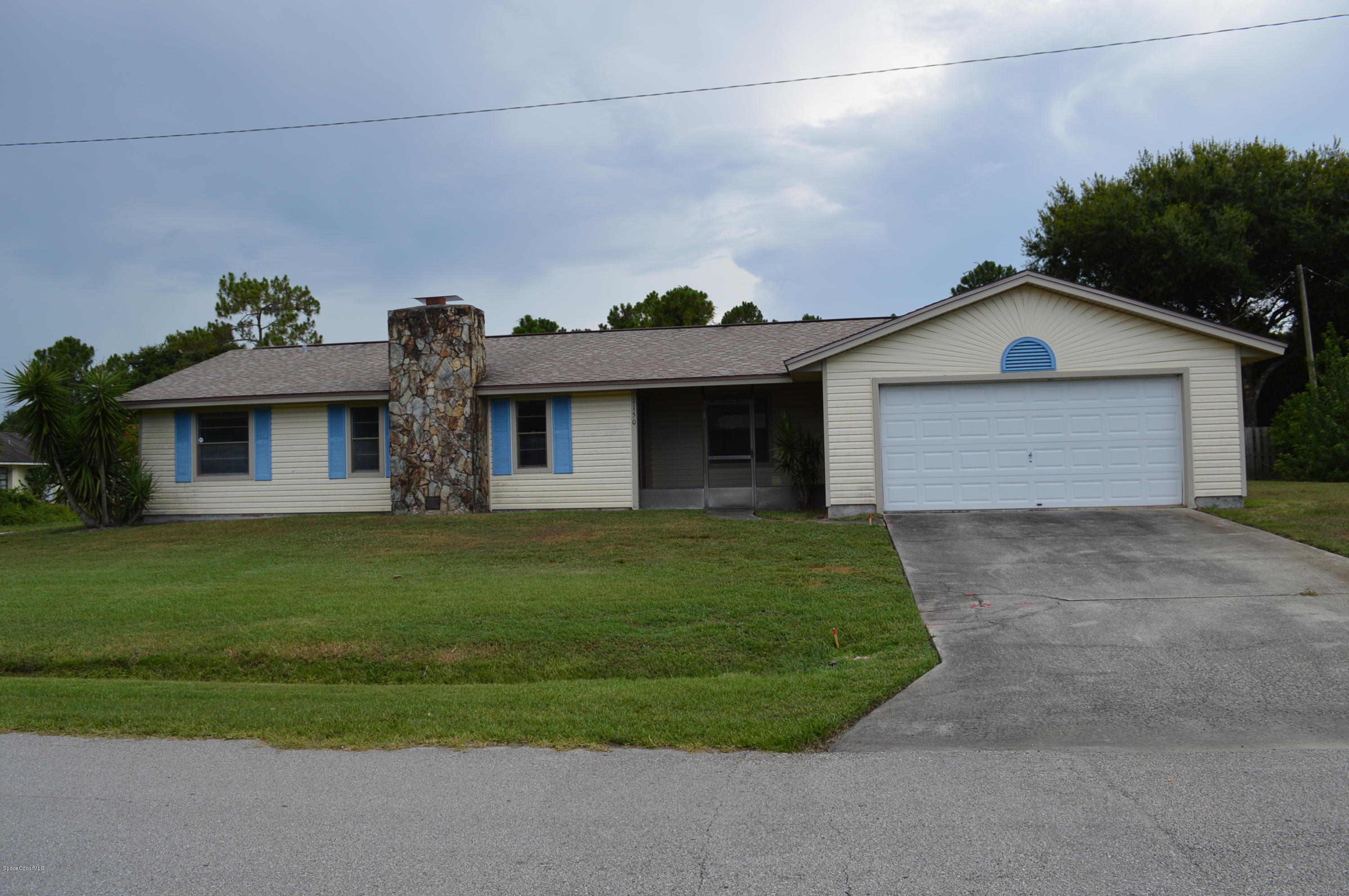 1150 Cherokee Road Southeast Palm Bay, FL 32909 - Photo 1 of 16 DSC_0570