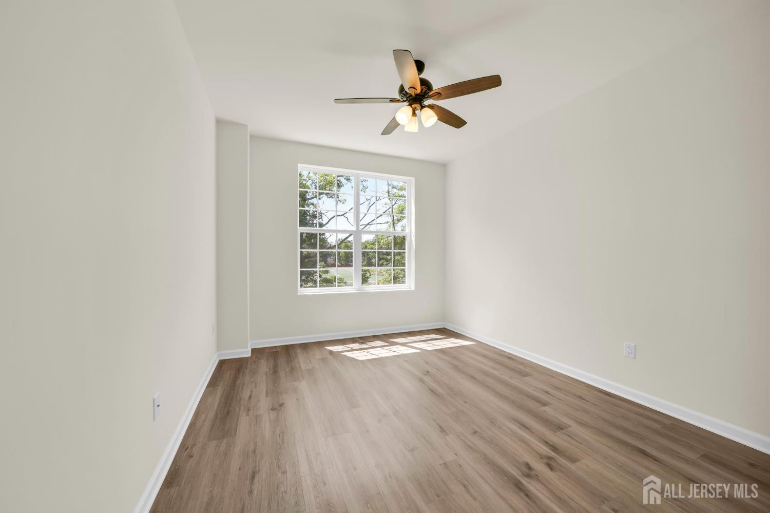 228 Park Lane Dunellen, NJ 08812 - Photo 15 of 25