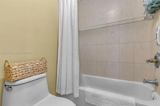 $570,000 | 10523 Southwest 161st Place, Miami, FL 33196