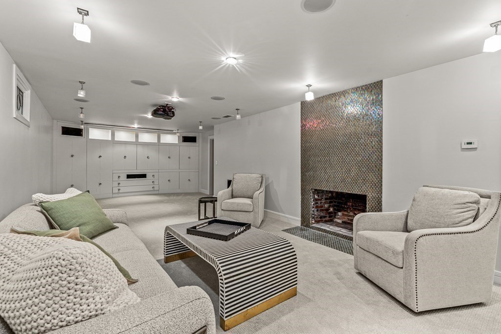 255 Westerly Road Weston, MA 02493 - Photo 31 of 35