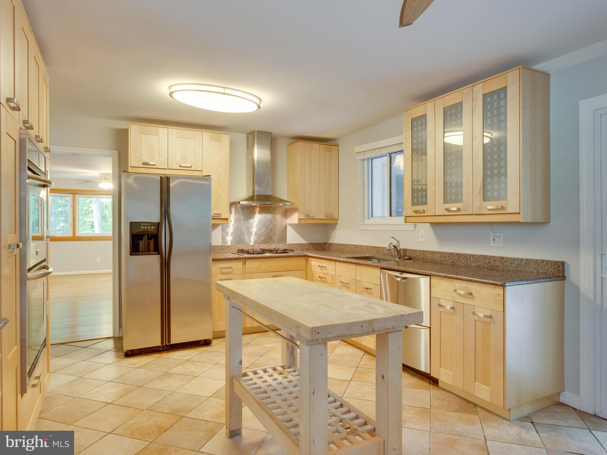 8634 Victoria Road Springfield, VA 22151 - Photo 3 of 29 Kitchen