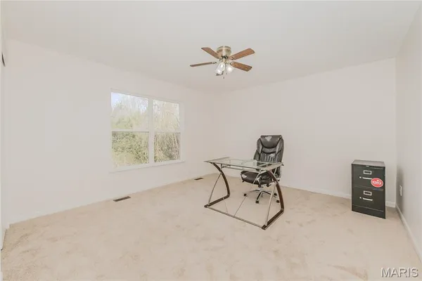 $390,000 | 2235 Silver Lake Estates Drive, Pacific, MO 63069