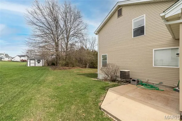 $390,000 | 2235 Silver Lake Estates Drive, Pacific, MO 63069