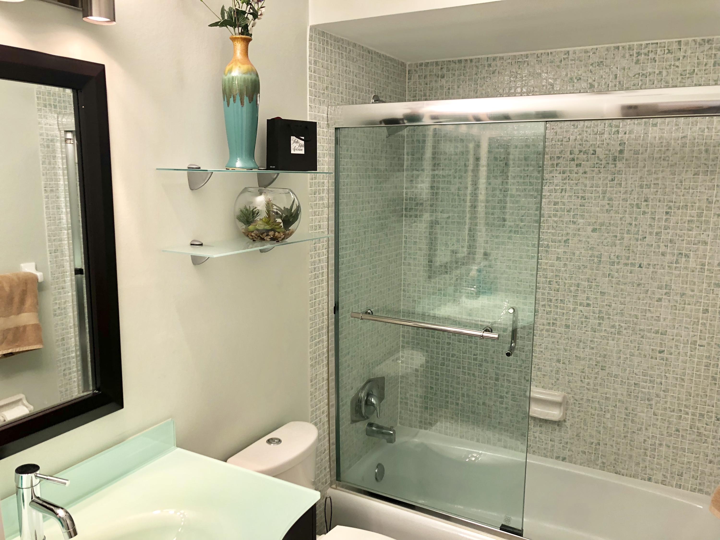 5520 North Ocean Boulevard, Unit 204 Ocean Ridge, FL 33435 - Photo 9 of 16 IMG_2275