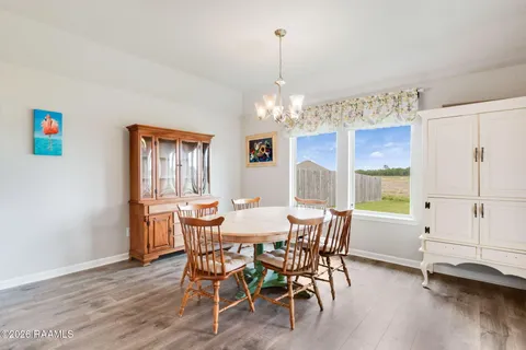 $275,000 | 6910 Spg Lk Drive, Maurice, LA 70555