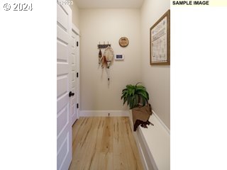 913 Southwest 49th Street Gresham, OR 97080 - Photo 12 of 39 Gallery Image 12