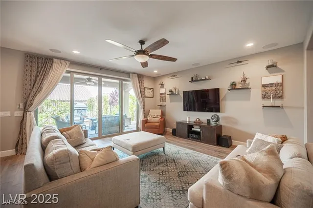 $799,999 | 3698 Regatta Landing Drive, Las Vegas, NV 89141