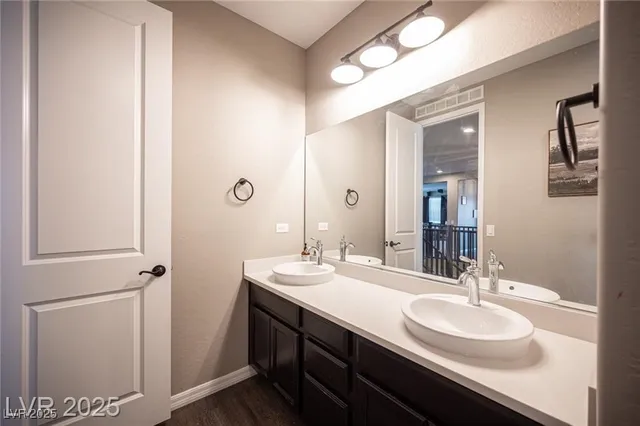 $799,999 | 3698 Regatta Landing Drive, Las Vegas, NV 89141