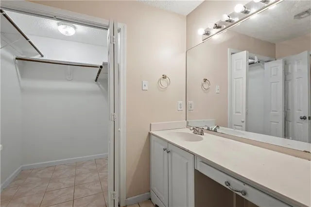 $220,000 | 2205 Greenwood Drive, Laplace, LA 70068