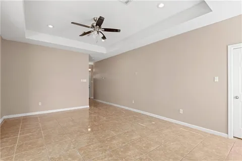 $220,000 | 2205 Greenwood Drive, Laplace, LA 70068