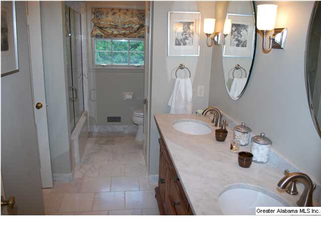 3349 Spring Valley Court Birmingham, AL 35223 - Photo 10 of 27