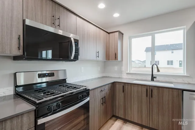 $449,990 | 18418 North Sweet William Avenue, Nampa, ID 83687