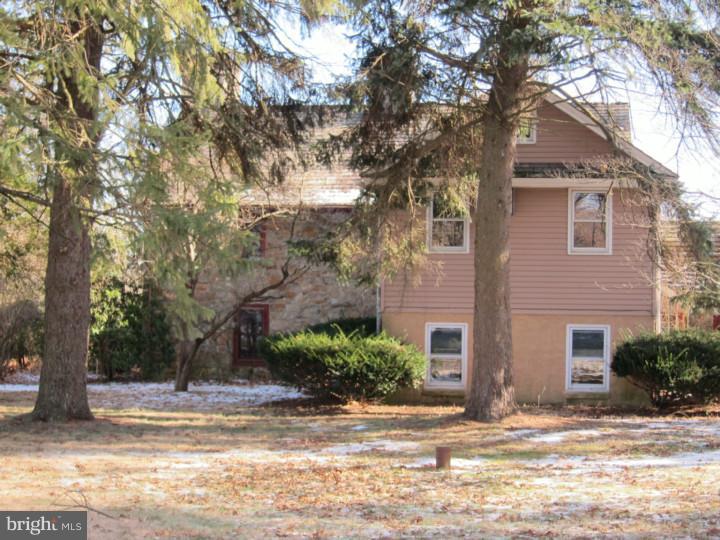2432 Ridge Road Elverson, PA 19520 - Photo 2 of 25 Gallery Image 2