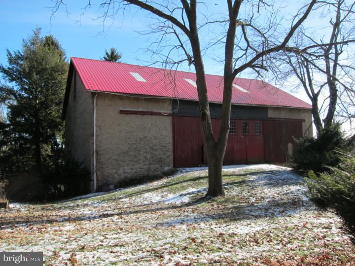 2432 Ridge Road Elverson, PA 19520 - Photo 4 of 25 Gallery Image 4