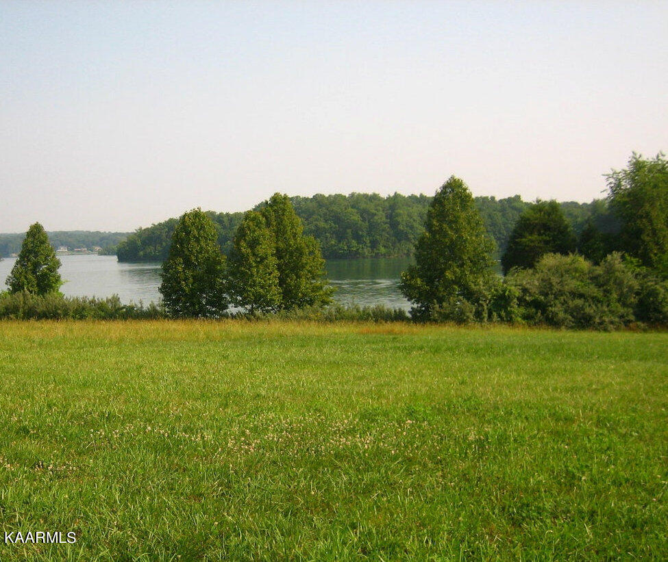 260 Bay Pointe