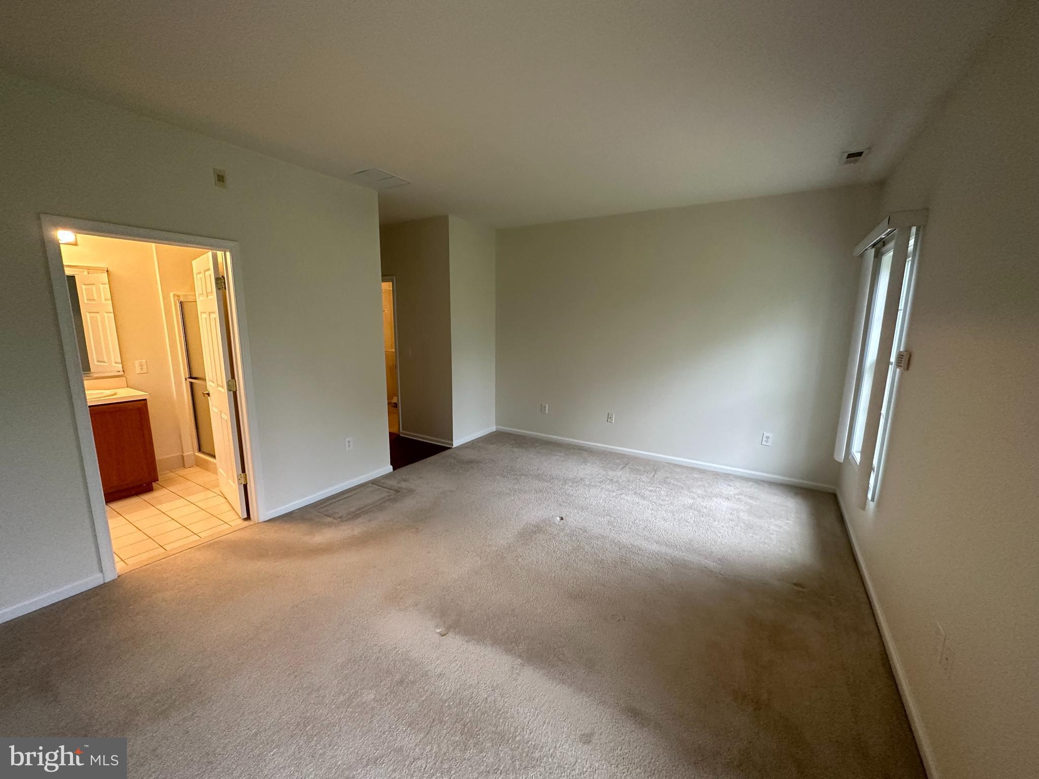 39 Sunset Lane Columbus, NJ 08022 - Photo 7 of 12 a view of hallway with furniture and wooden floor
