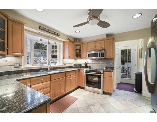 15 Stevens Road Melrose, MA 02176 - Photo 9 of 25 Gallery Image 9