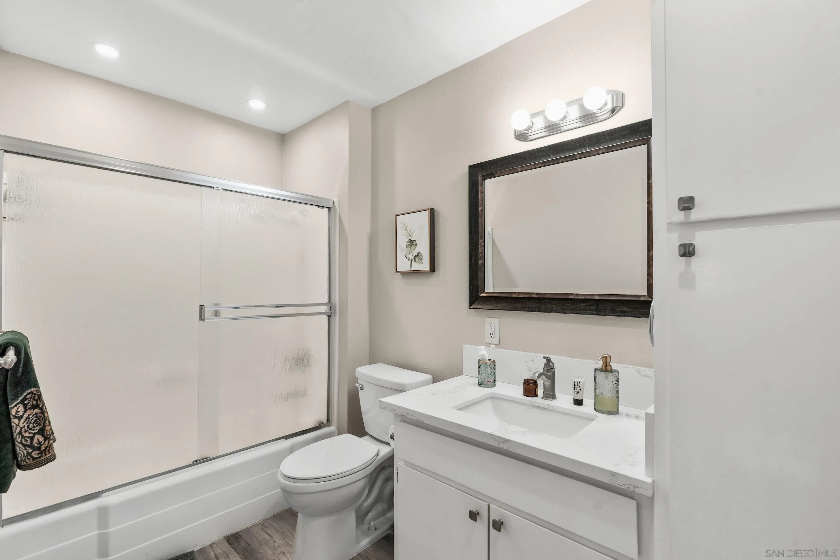 6354 Rancho Mission Road, Unit 517 San Diego, CA 92108 - Photo 14 of 25 Gallery Image 14