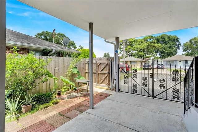 $269,999 | 701 North Dilton Street, Metairie, LA 70003