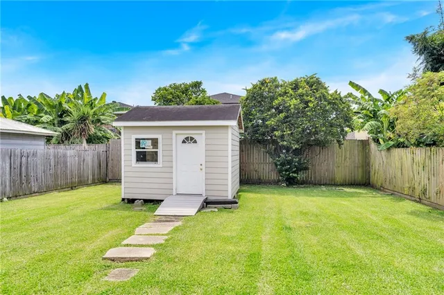 $269,999 | 701 North Dilton Street, Metairie, LA 70003