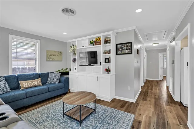 $269,999 | 701 North Dilton Street, Metairie, LA 70003