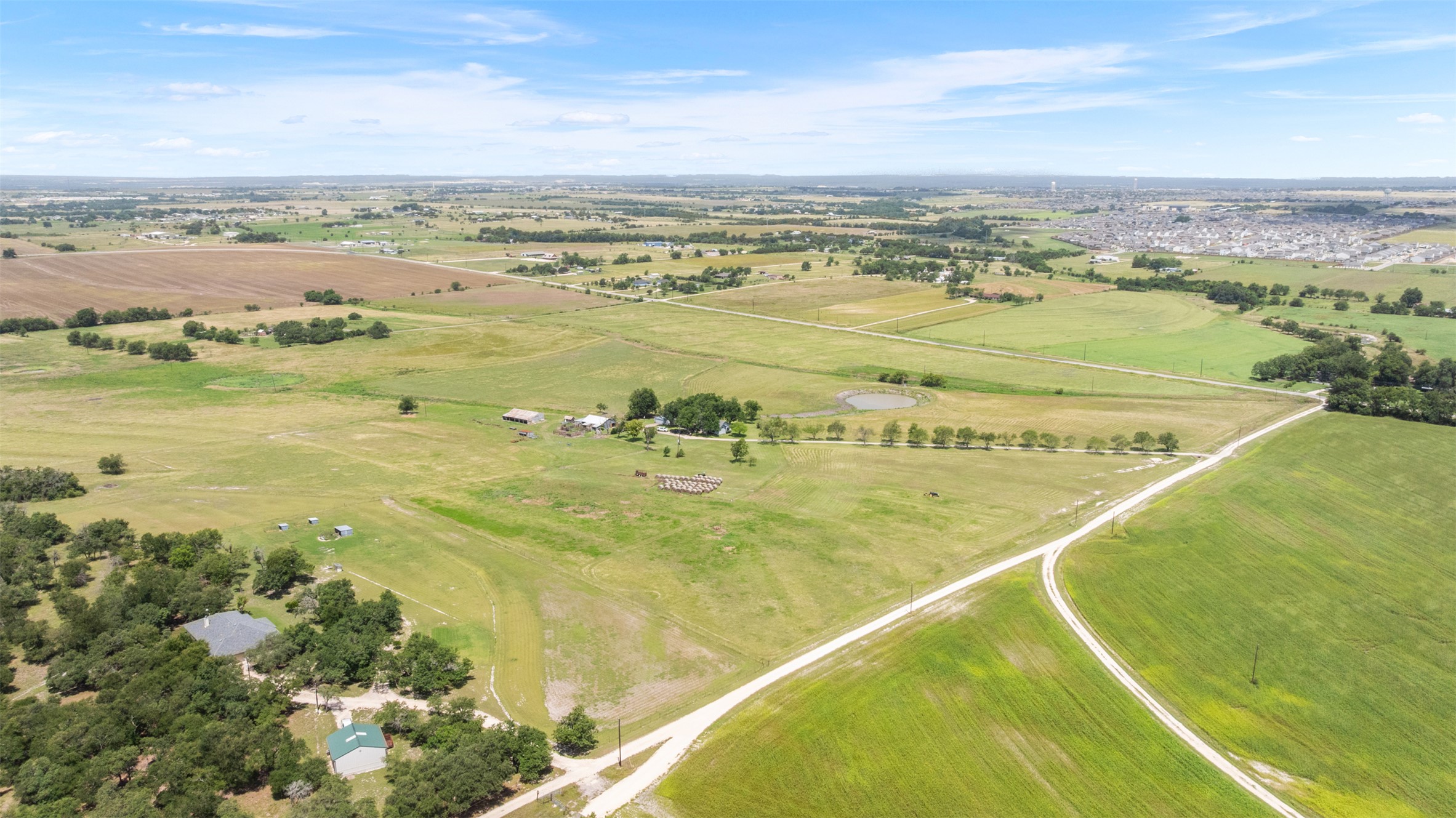 100 Rundberg Drive Jarrell, TX 76537 - Photo 4 of 32