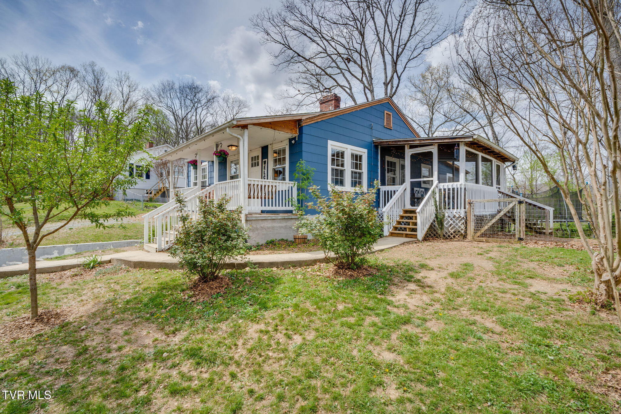 1632 Harold Hill Road Kingsport, TN 37660 - Photo 3 of 30 003