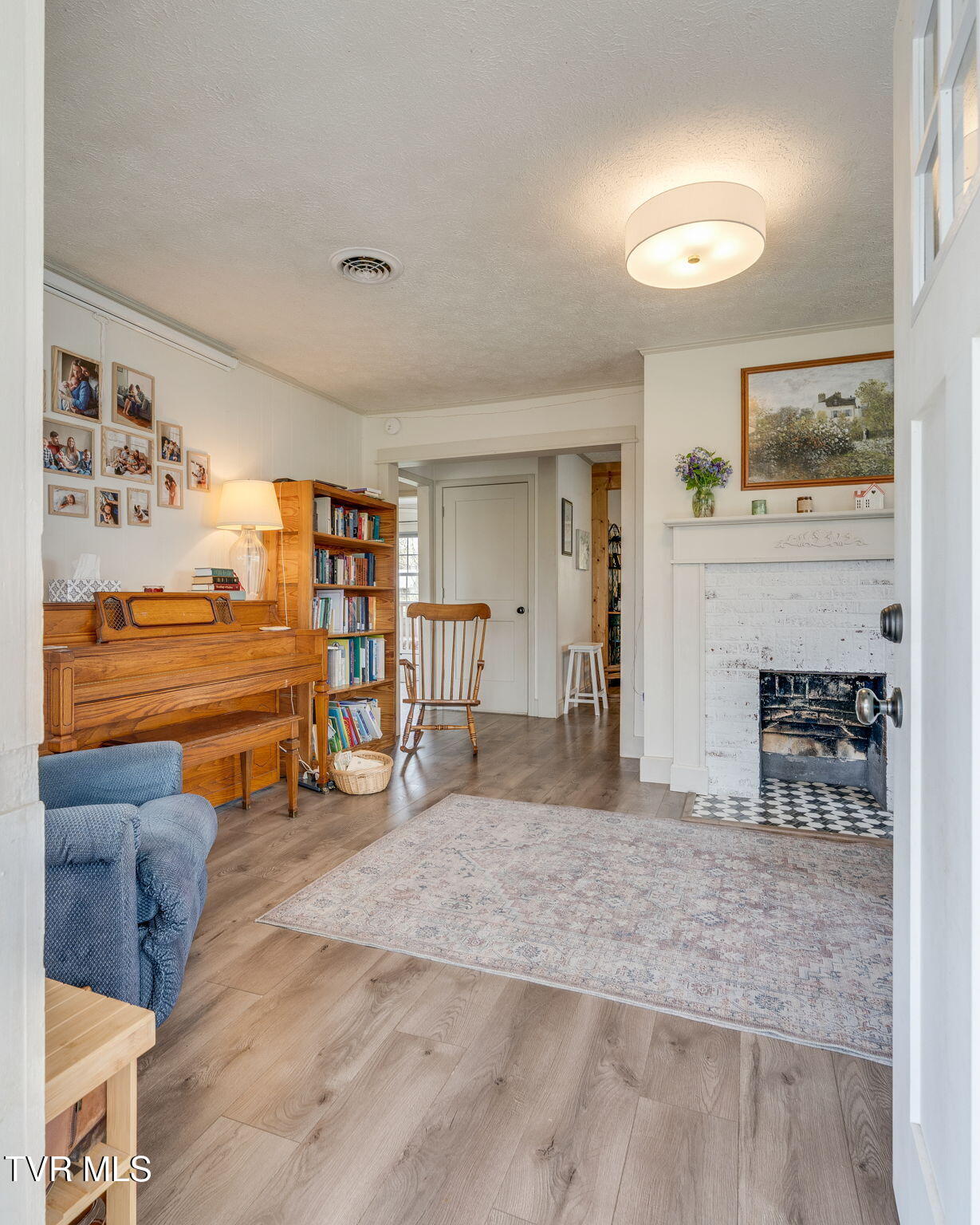 1632 Harold Hill Road Kingsport, TN 37660 - Photo 4 of 30 004