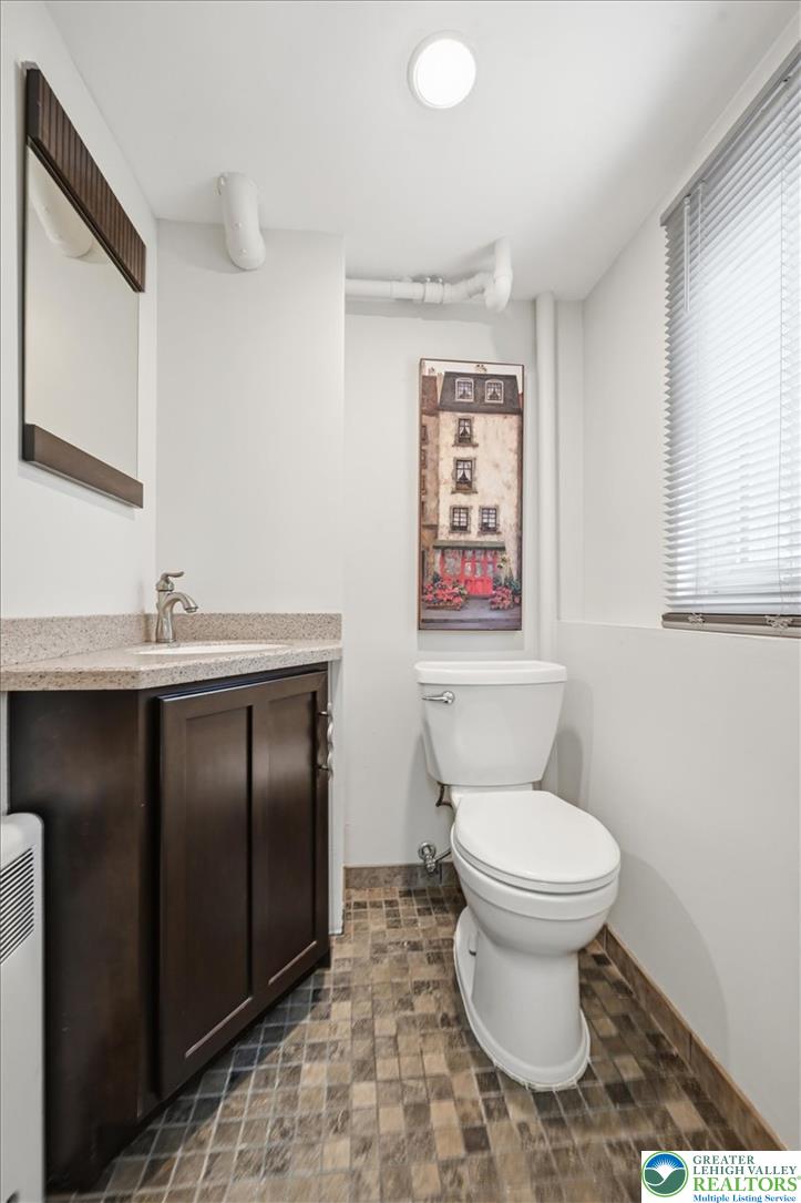 1928 Woodbury Road Bethlehem, PA 18017 - Photo 45 of 89