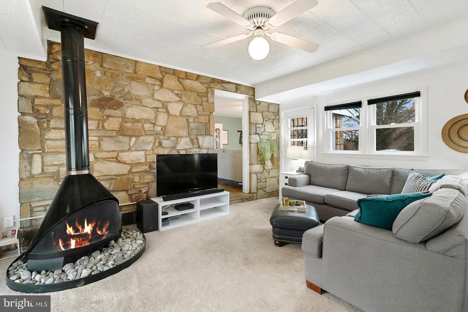 576 Solgrove Road Warrenton, VA 20186 - Photo 14 of 42 Gallery Image 14