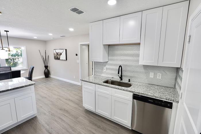 3675 Nicholas Circle South Jacksonville, FL 32207 - Photo 6 of 51