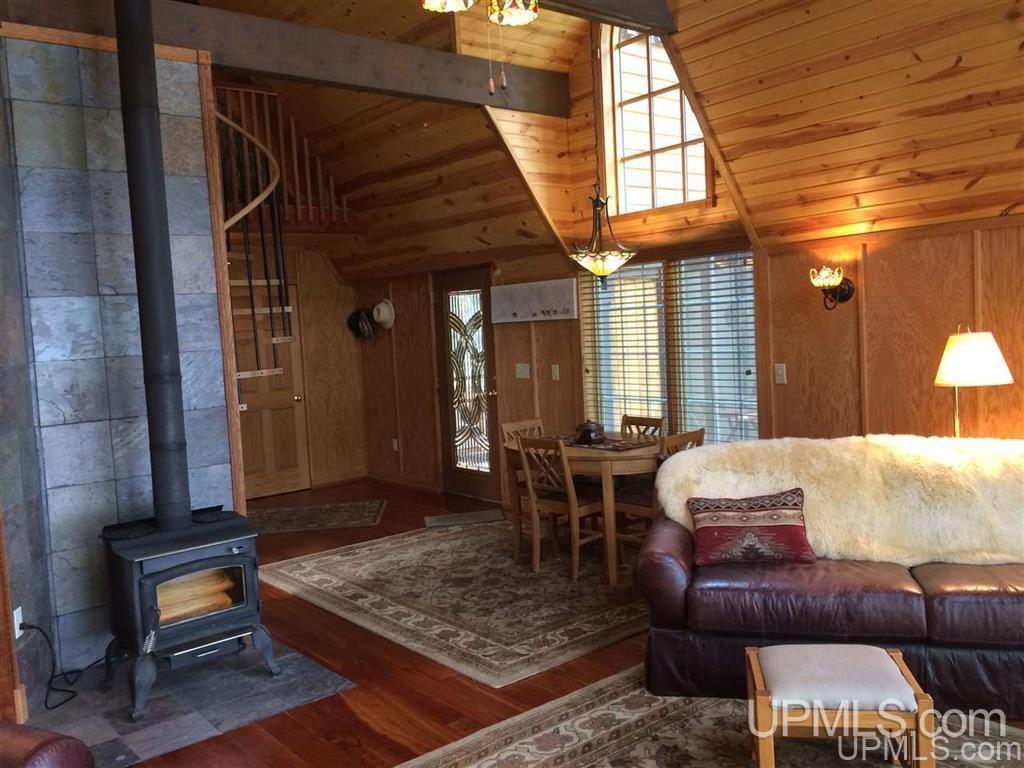 20563 Point Abbaye Road Lanse, MI 49946 - Photo 10 of 33