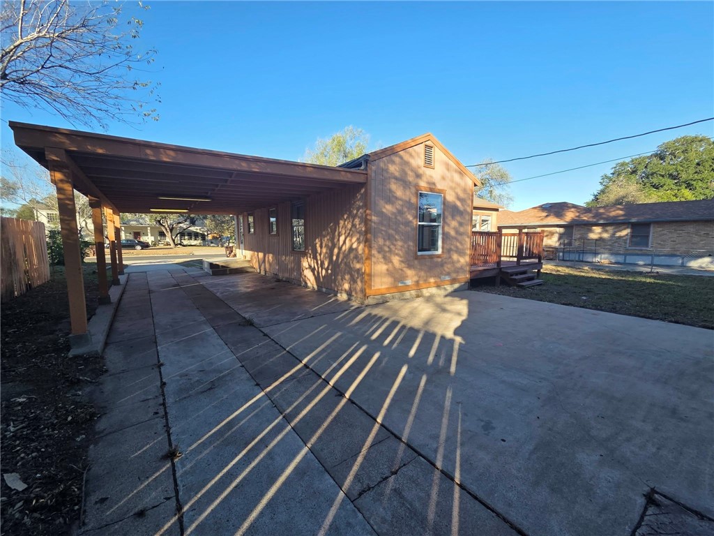 709 East Caesar Avenue Kingsville, TX 78363 - Photo 15 of 15