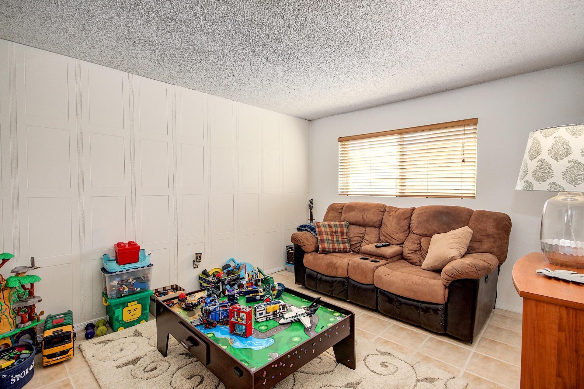 3729 West Charter Oak Road Phoenix, AZ 85029 - Photo 9 of 18 0009-Charter (9)